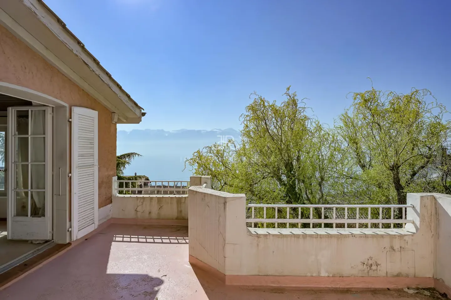 Bourg-en-Lavaux | Charmantes Haus mit Aussicht - Foto 3 von 13