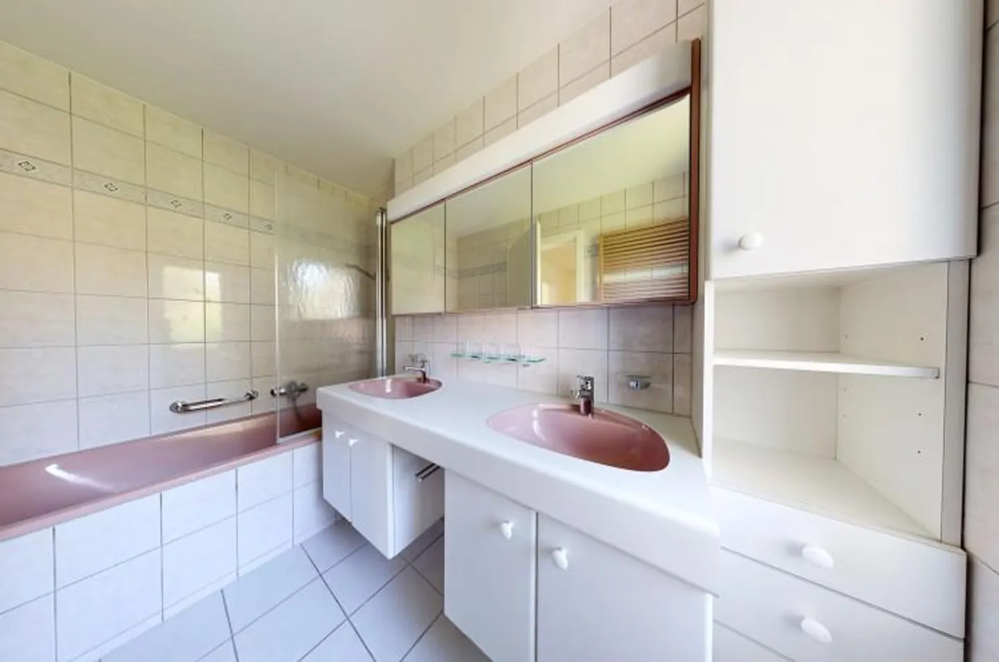 Familienfreundliches 5.5-Zimmer Einfamilienhaus an ruhiger Lage in ... - Foto 10 von 13