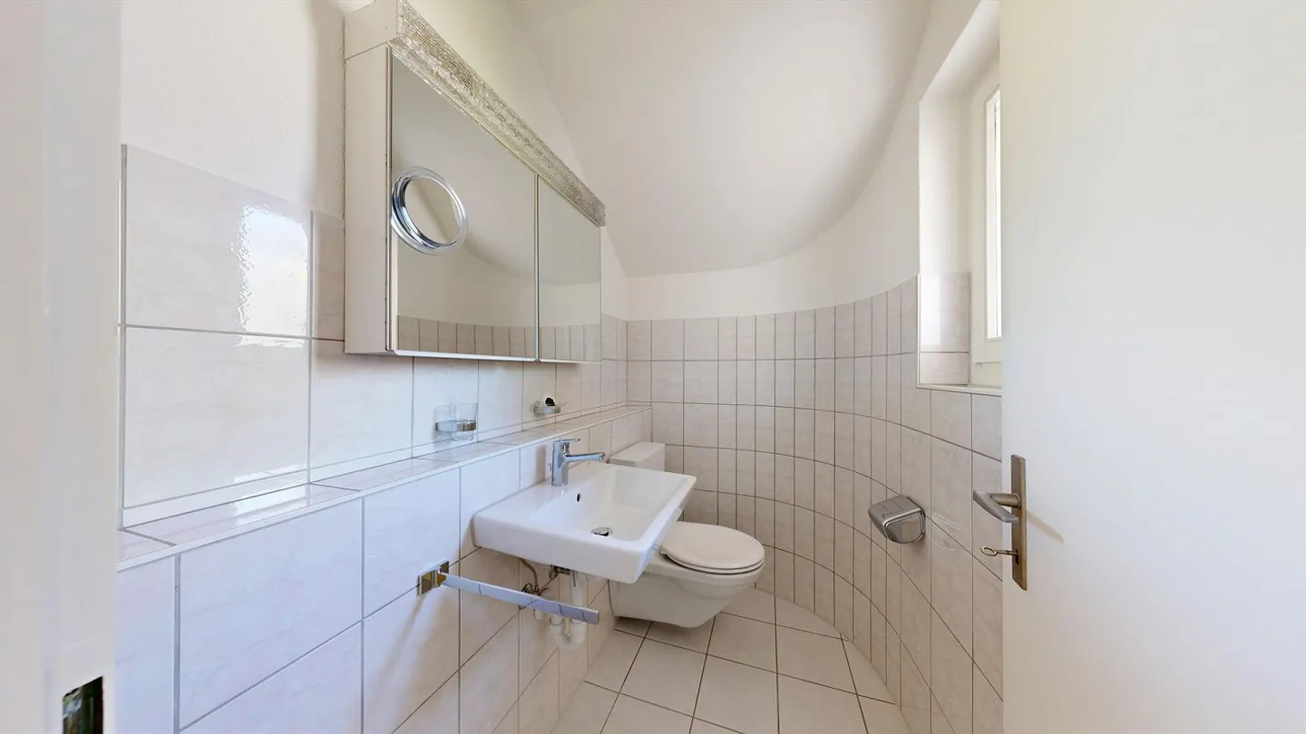 Familienfreundliches 5.5-Zimmer Einfamilienhaus an ruhiger Lage in ... - Foto 11 von 13