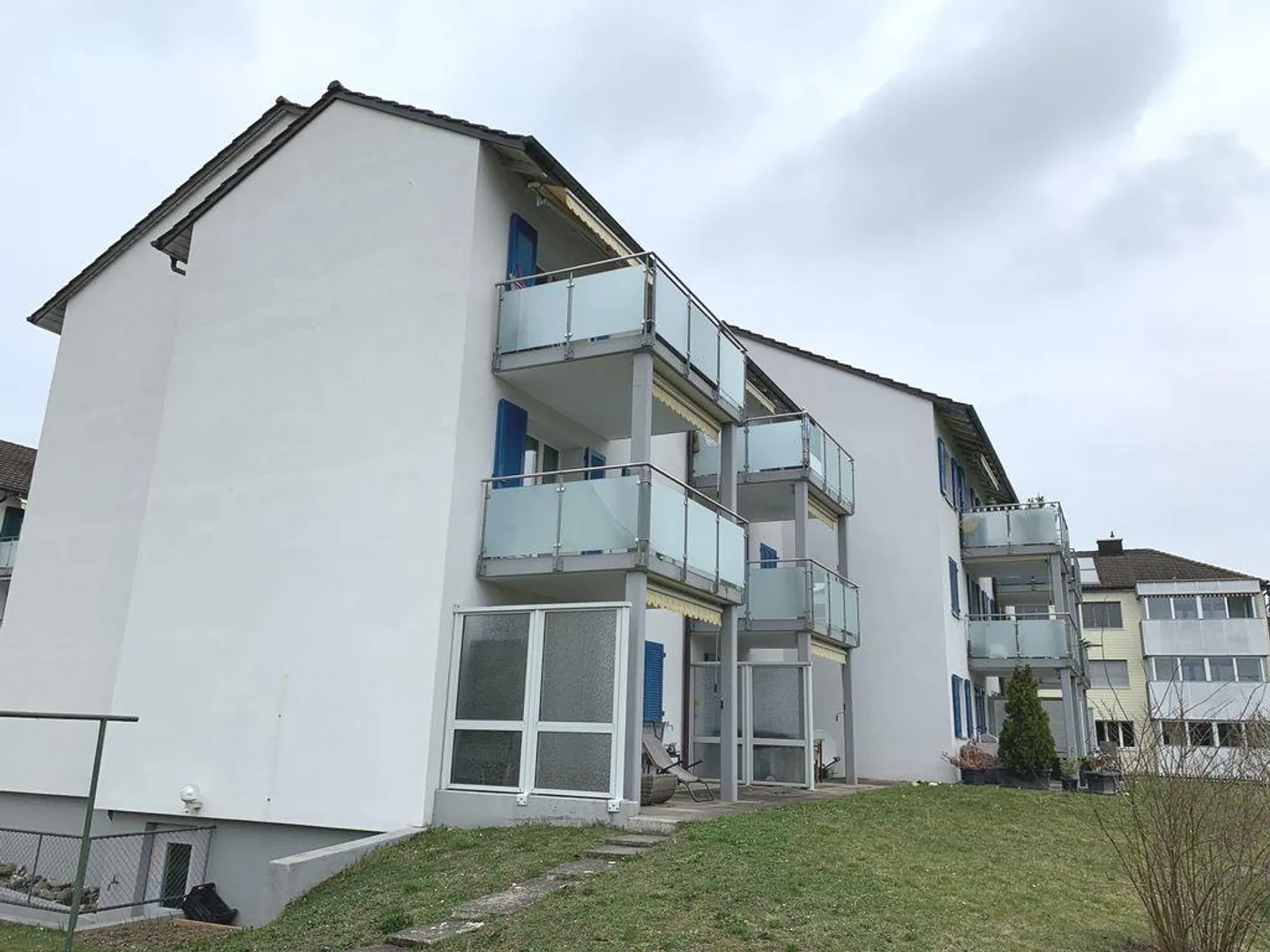 Apartment looking for a single! - Photo 8 of 9