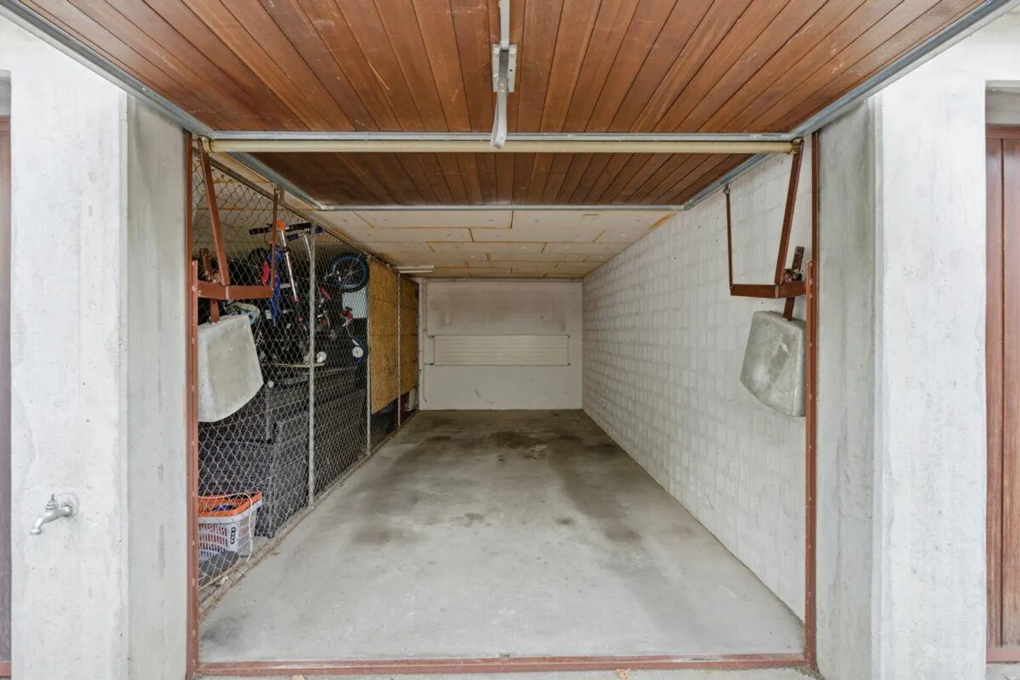 Helle 2.5 Z' Dachwohnung mit Garage und Balkon - Photo 10 of 11