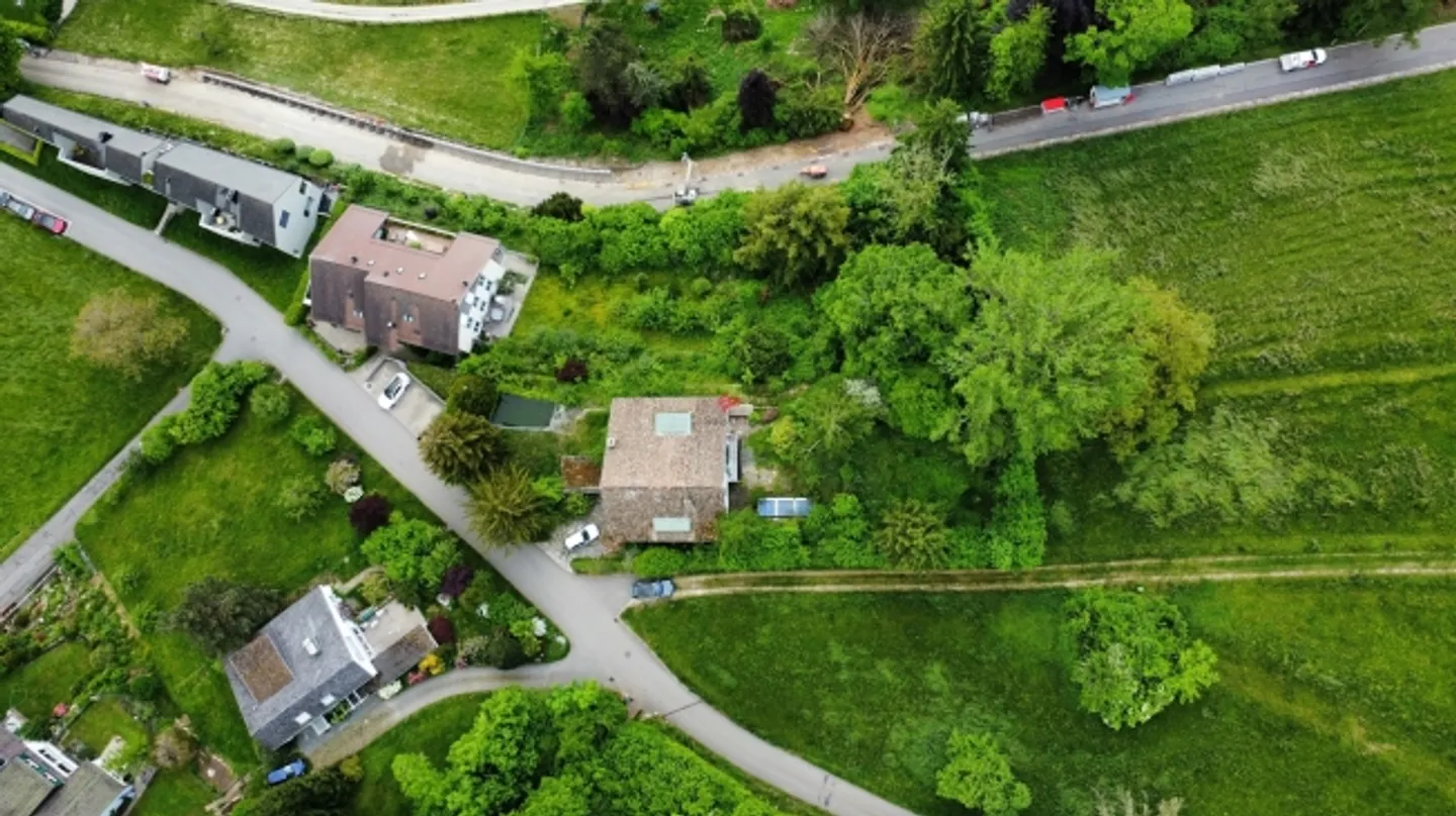 Terrain de développement dans un emplacement privilégié dans la zone centrale 2 - Photo 3 sur 7