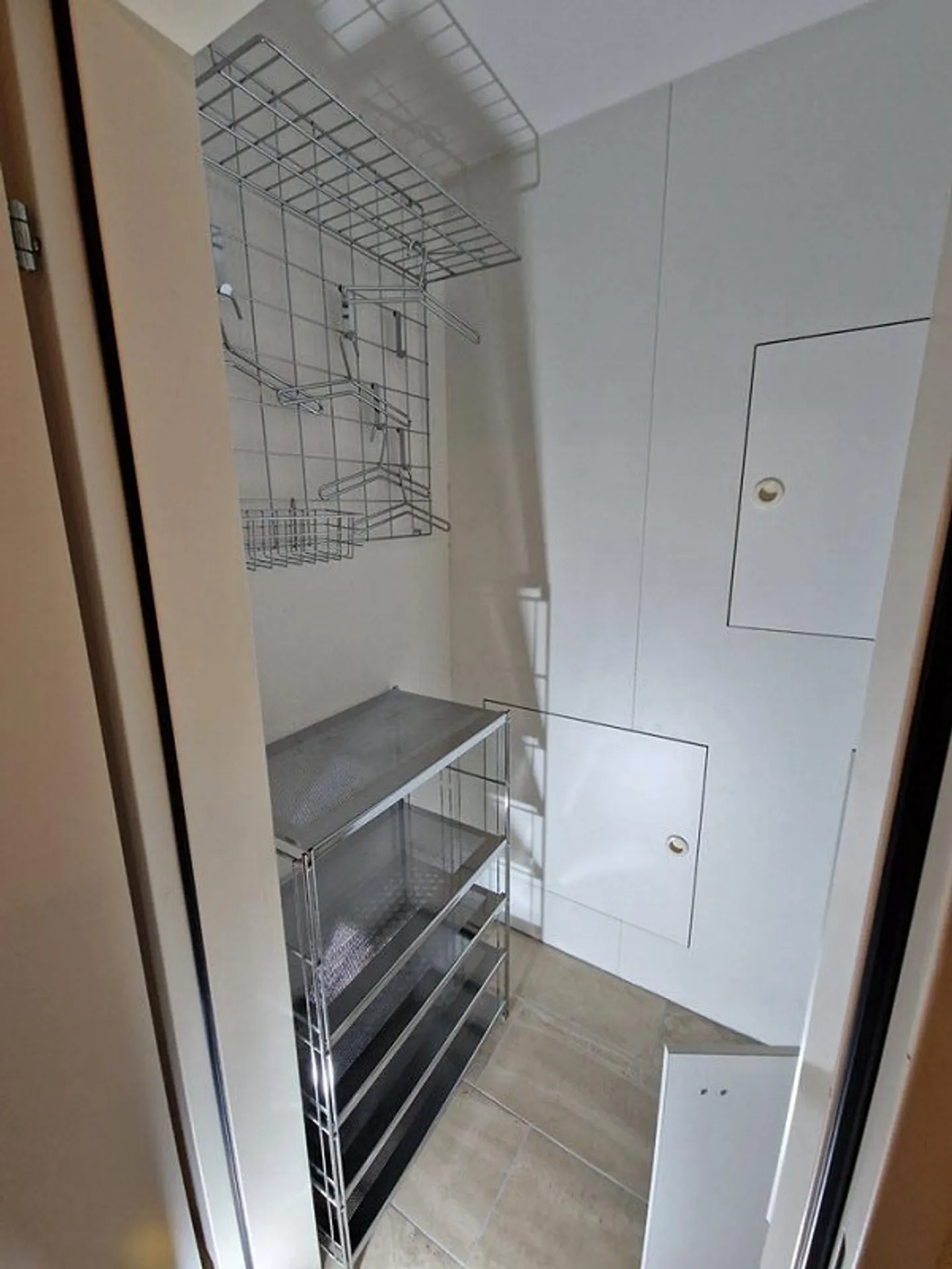 Modern 3.5-room apartment with balcony in Greifensee - Photo 4 of 9