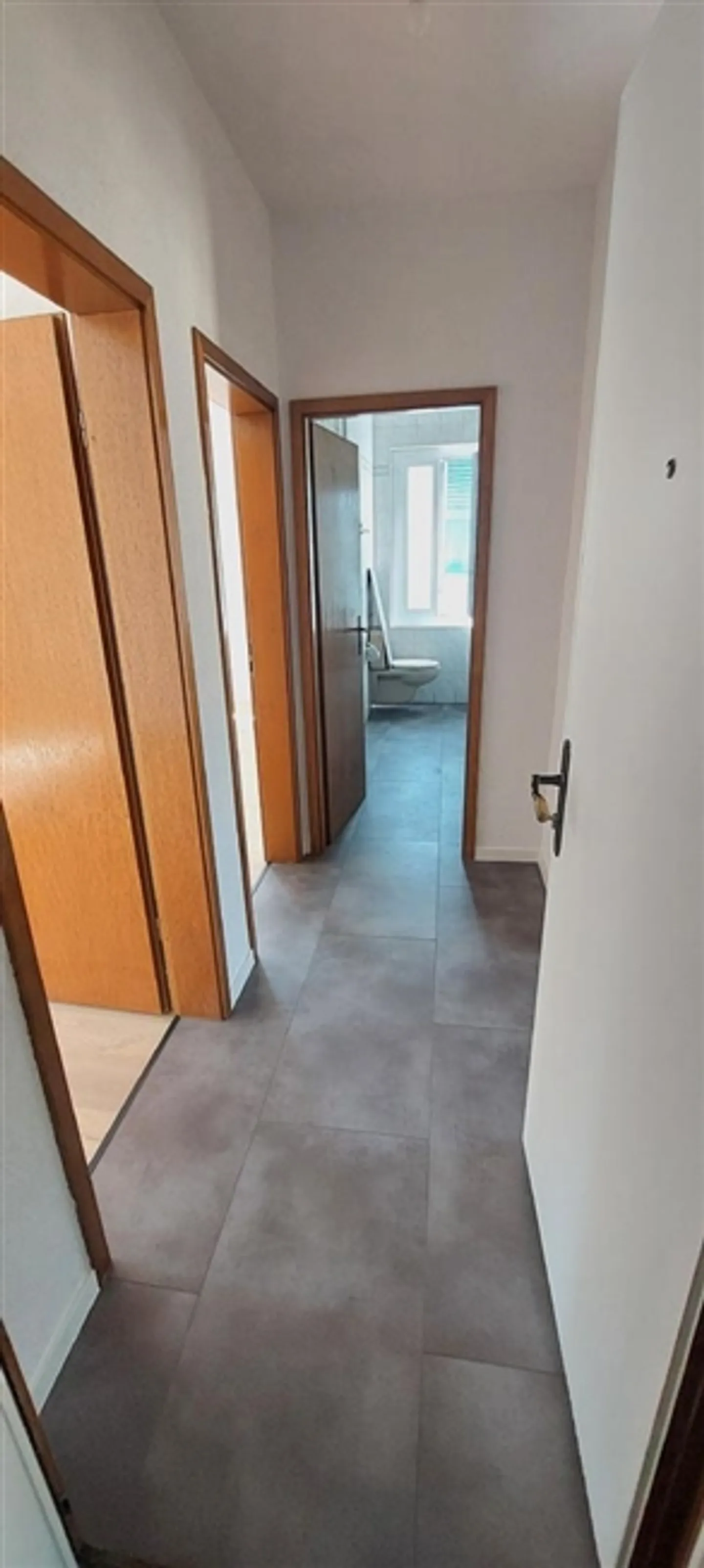 Appartement rénové charmant au 2ème étage avec 2,5 pièces à Pont-de-la-Morge (Sion) - Photo 7 sur 10