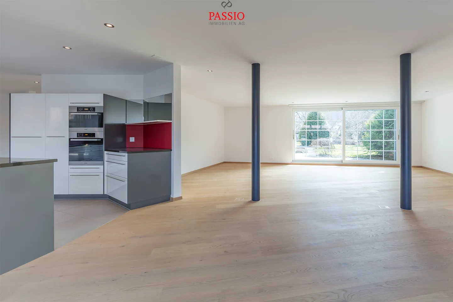 Vie exclusive sur 3 niveaux : Appartement luxueux de 7 pièces dans un emplacement privilégié - Photo 2 sur 21