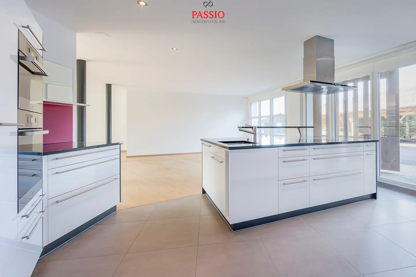 Vie exclusive sur 3 niveaux : Appartement luxueux de 7 pièces dans un emplacement privilégié - Photo 5 sur 21