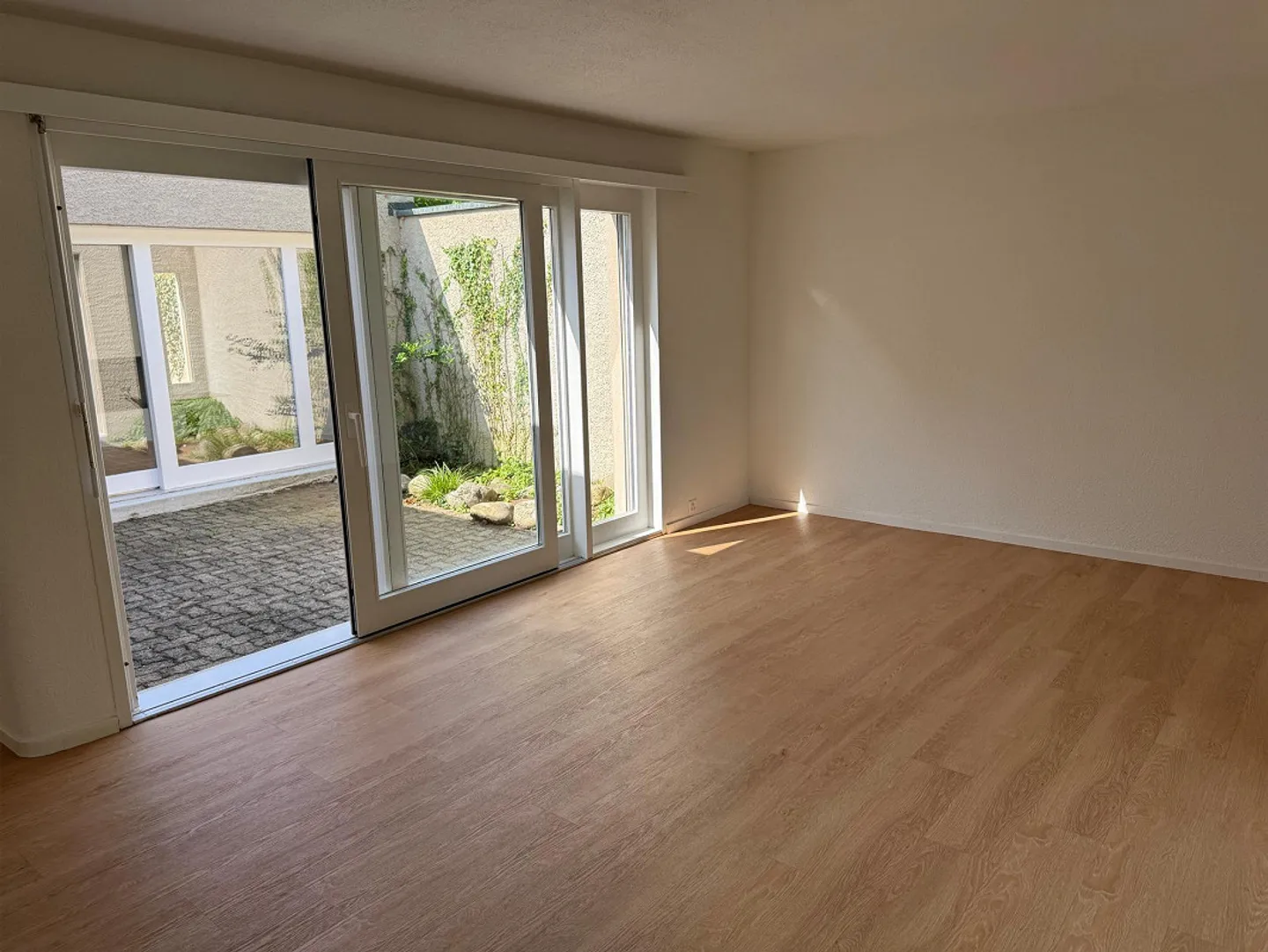 Elegante casa unifamiliare di 4,5 stanze con giardino a Berna-Est - Foto 4 di 6