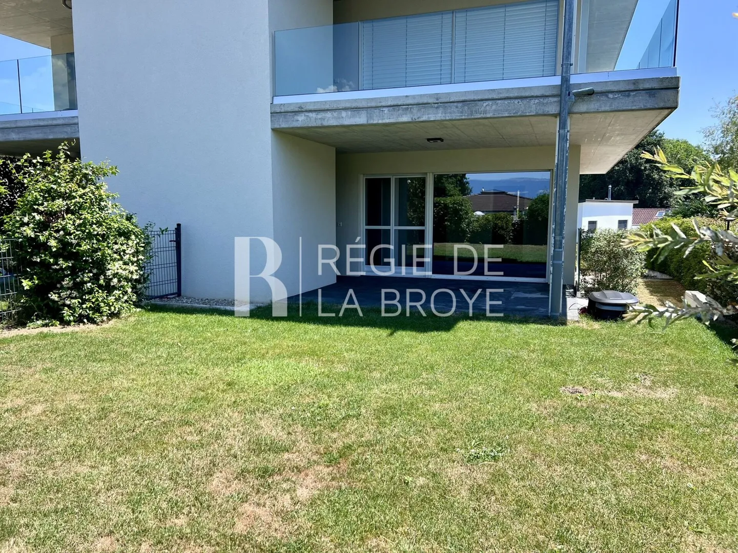 Stupenda villa a schiera di 5,5 stanze a Portalban - Foto 23 di 24