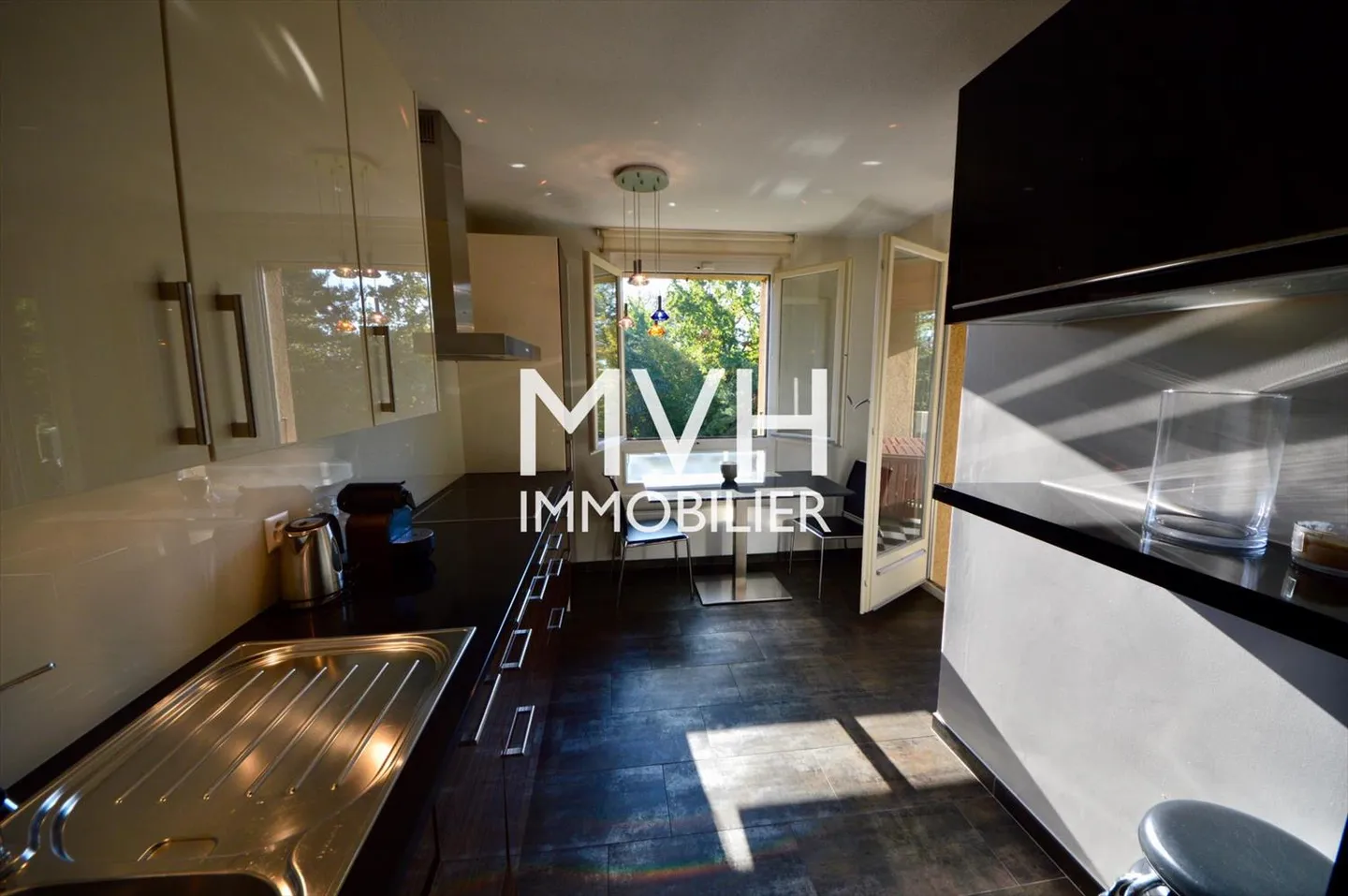 Apartment for rent - Photo 4 of 7