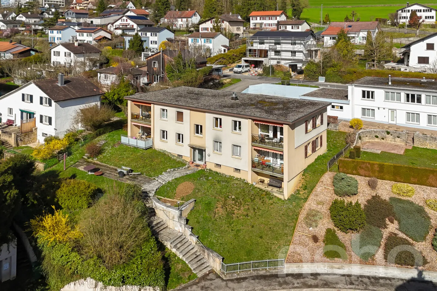 Edificio con 4 appartamenti in vendita a Porrentruy - Foto 1 di 12