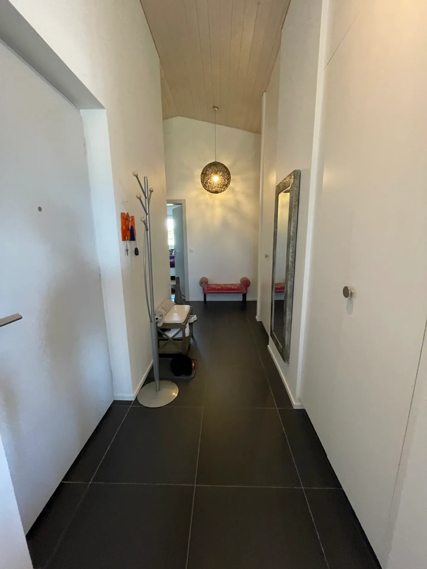 Charming 4.5 Room Apartment - Photo 7 of 12