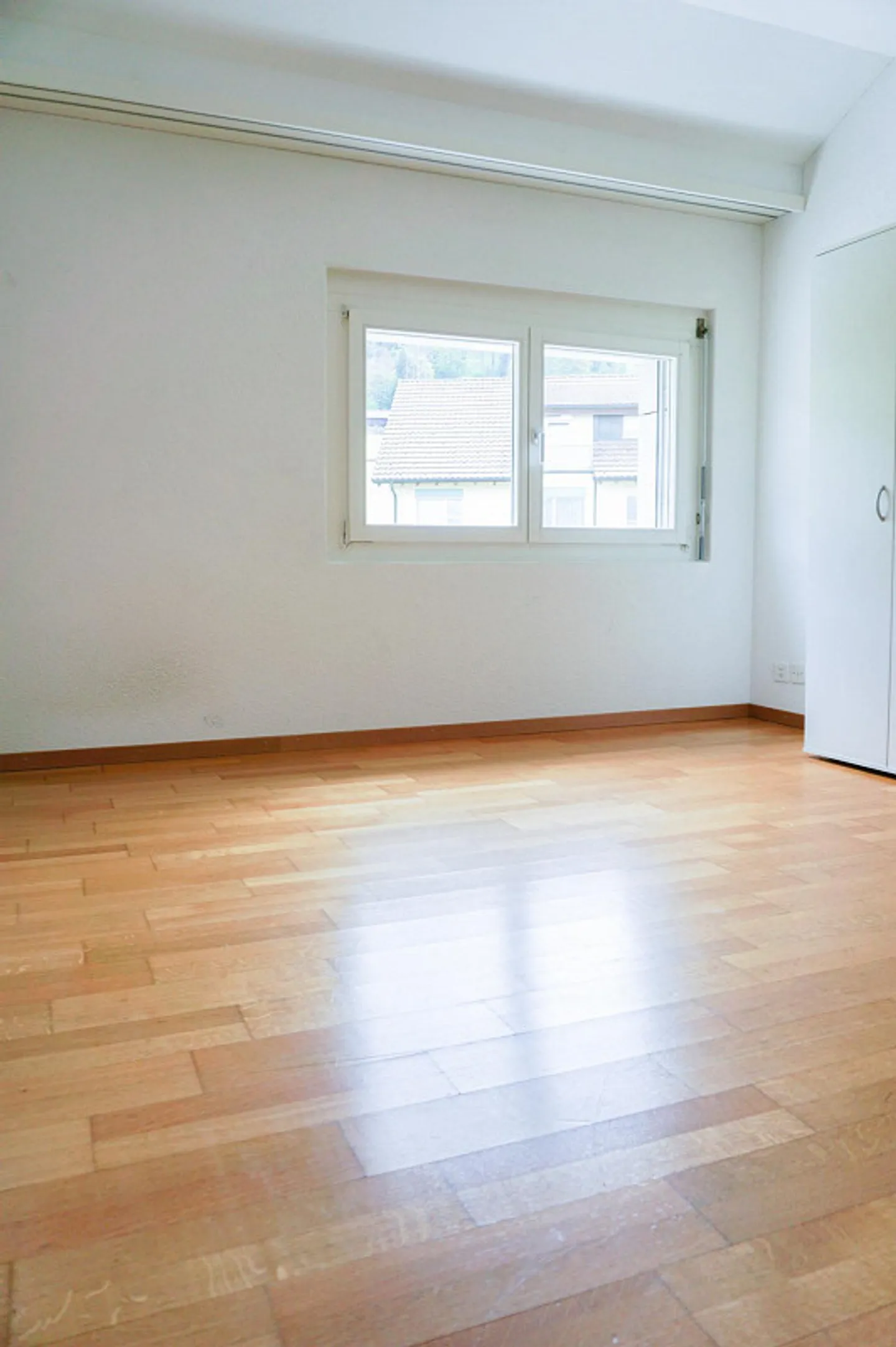 Bright apartment in a quiet location in Root! - Photo 4 of 8