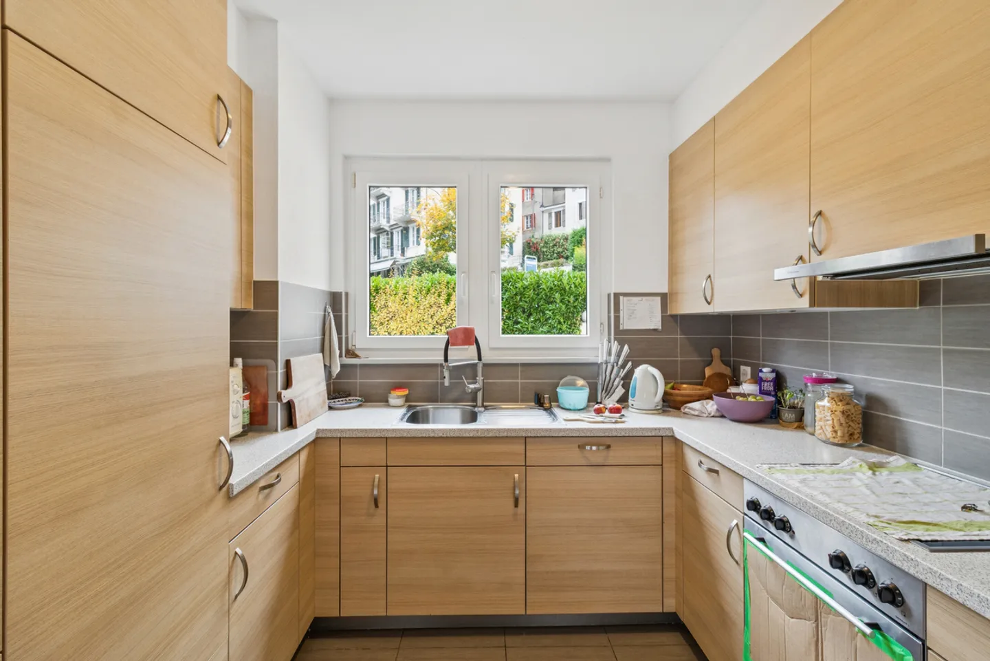 Beautiful property with three apartments and exceptional lake view - Photo 15 of 21