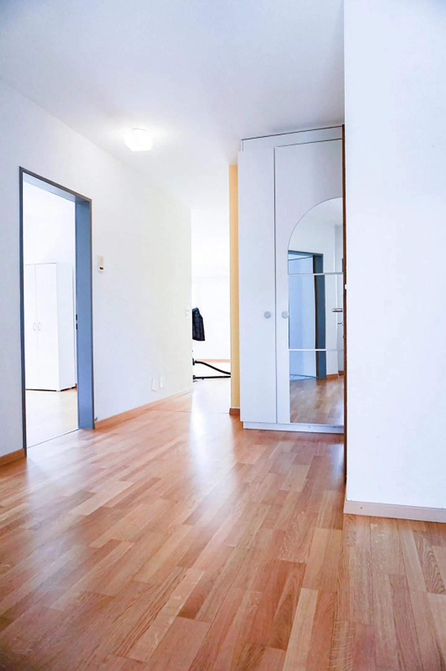 Bright apartment in a quiet location in Root! - Photo 8 of 8