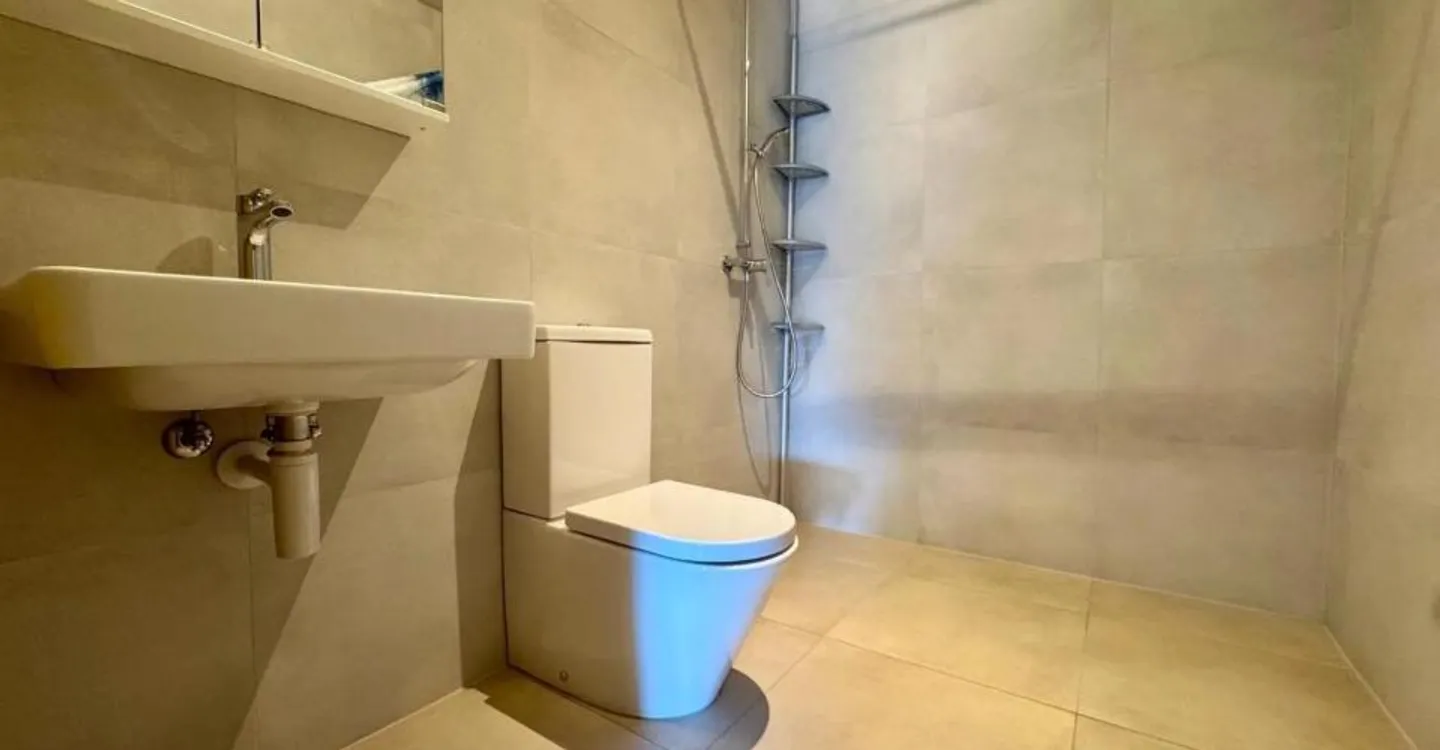 ZU VERMIETEN – Herrliche 2.5-Zimmer-Wohnung von 63 m² – hell, mit Aufzug und schwellenlos - Foto 10 von 11