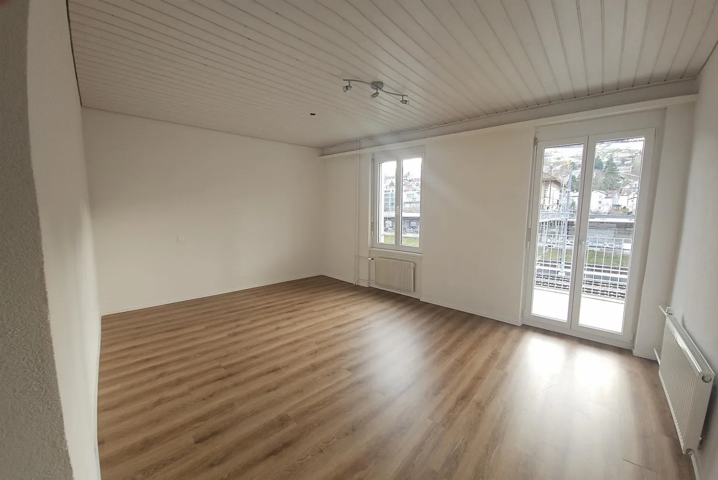 Appartamento elegante di 4,5 stanze - Foto 3 di 11