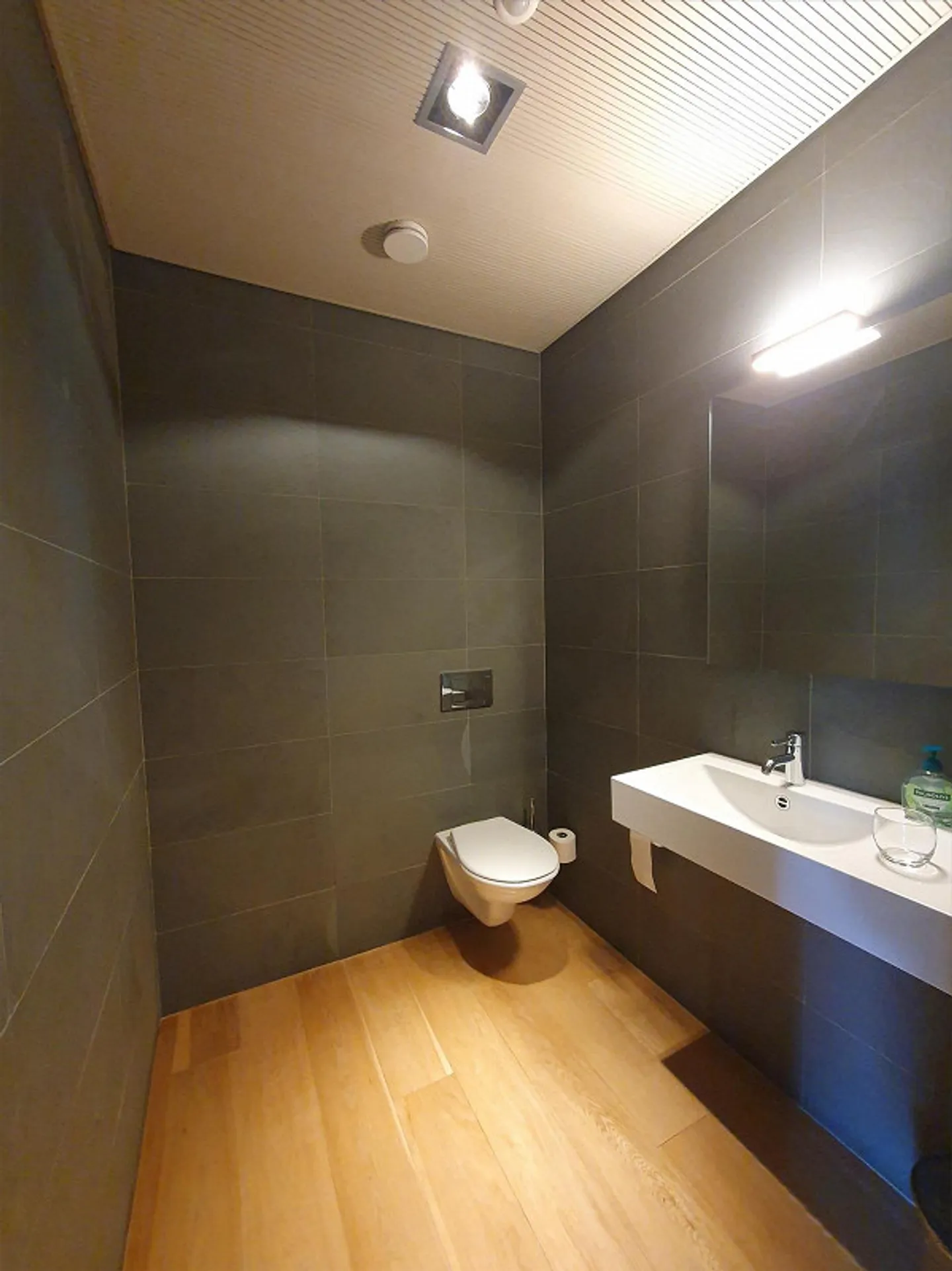 Magnifici uffici di 76 m2 nel centro di Ginevra - Foto 6 di 7