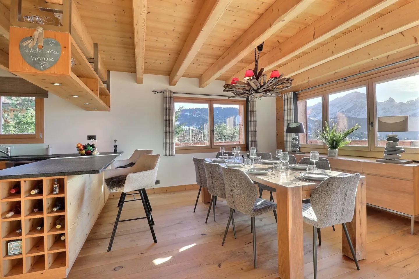 8-Zimmer-Chalet mit Panoramablick - Foto 4 von 34