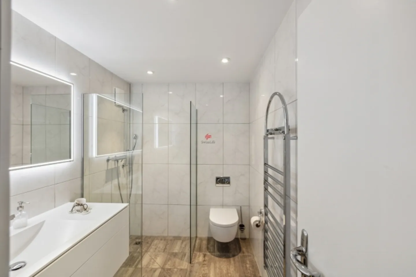 Villa Eternity – vivere moderno con molto terreno - Foto 11 di 20