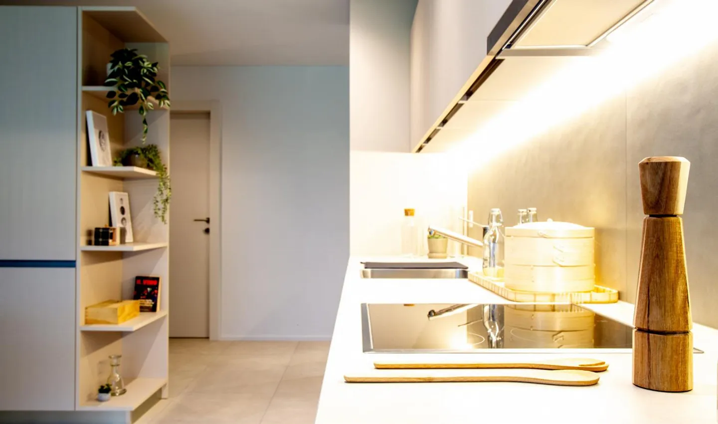 APPARTAMENTO ELEGANTE DI 4,5 STANZE A LUMINO (TI) - Foto 3 di 8