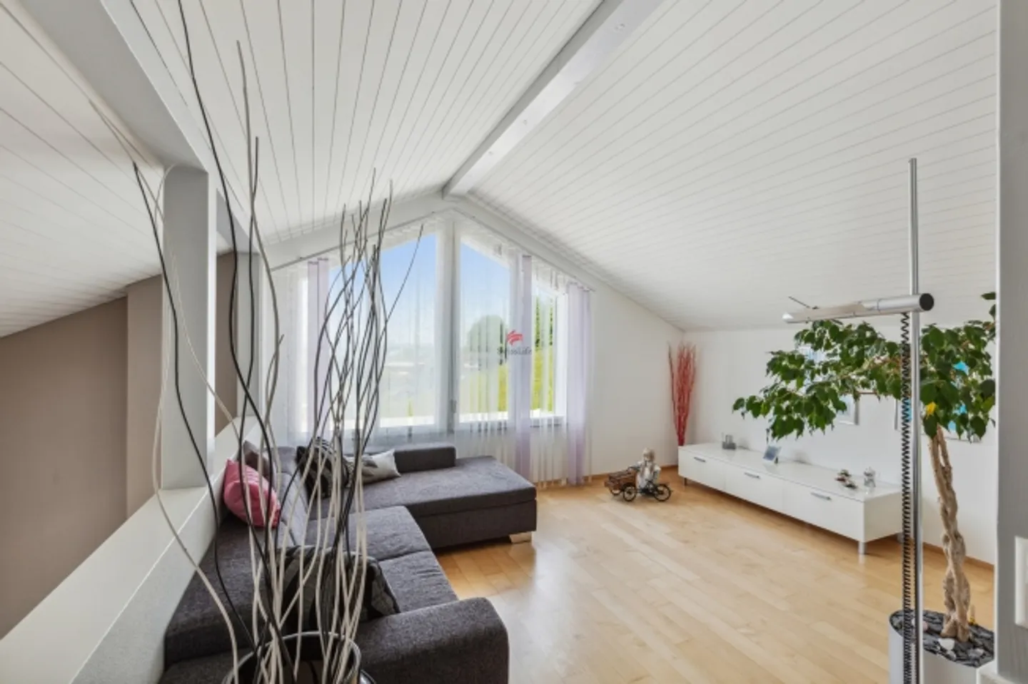 Villa Eternity – vivere moderno con molto terreno - Foto 17 di 20
