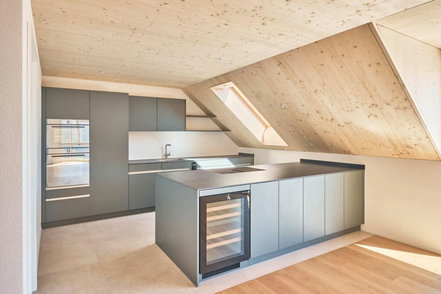 Appartement de 4 1/2 pièces aux 1er et 2ème étages avec balcon et chape - Photo 5 sur 8