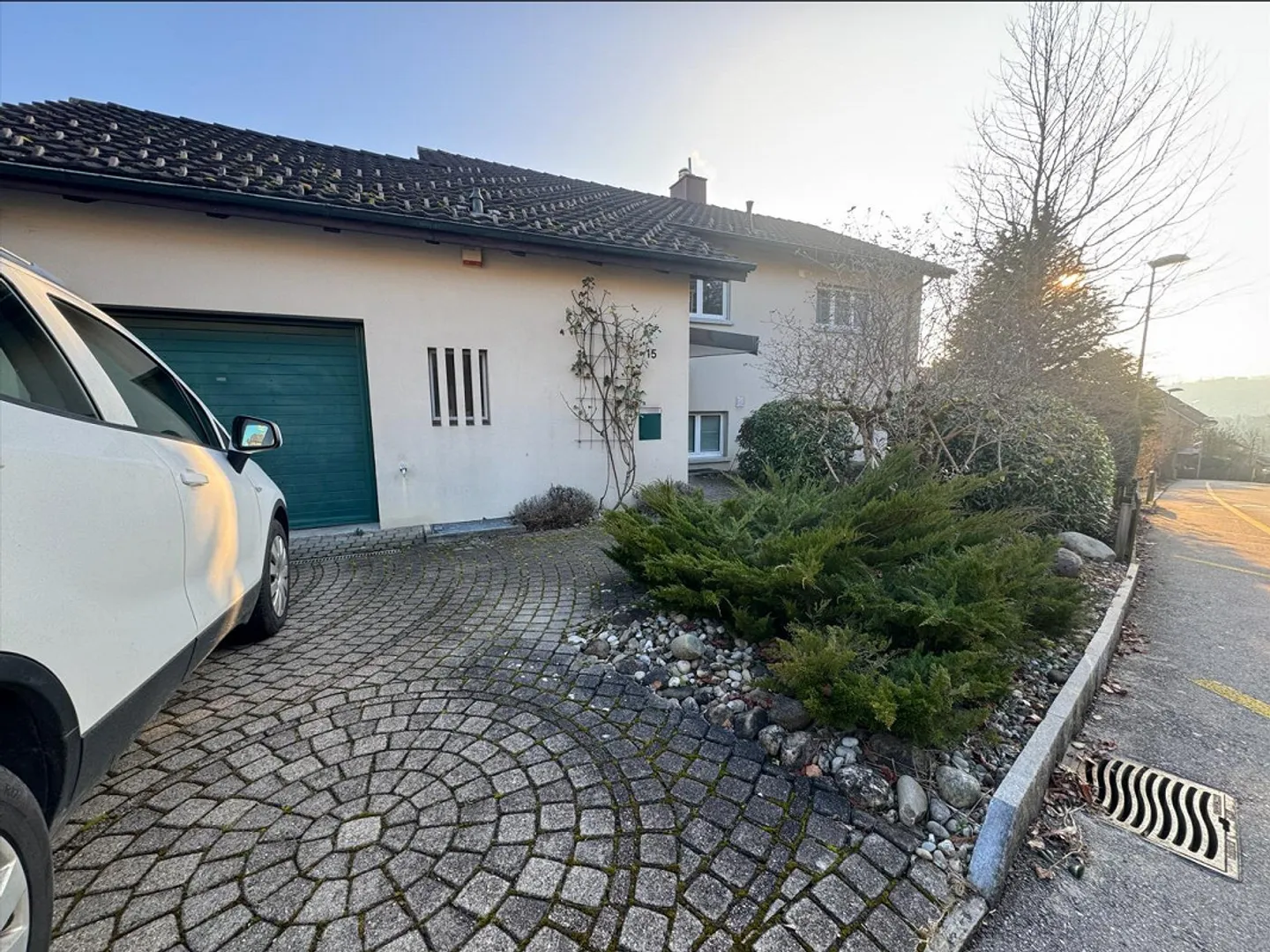 Vivere con la sensazione di una casa in una posizione tranquilla - Foto 2 di 16