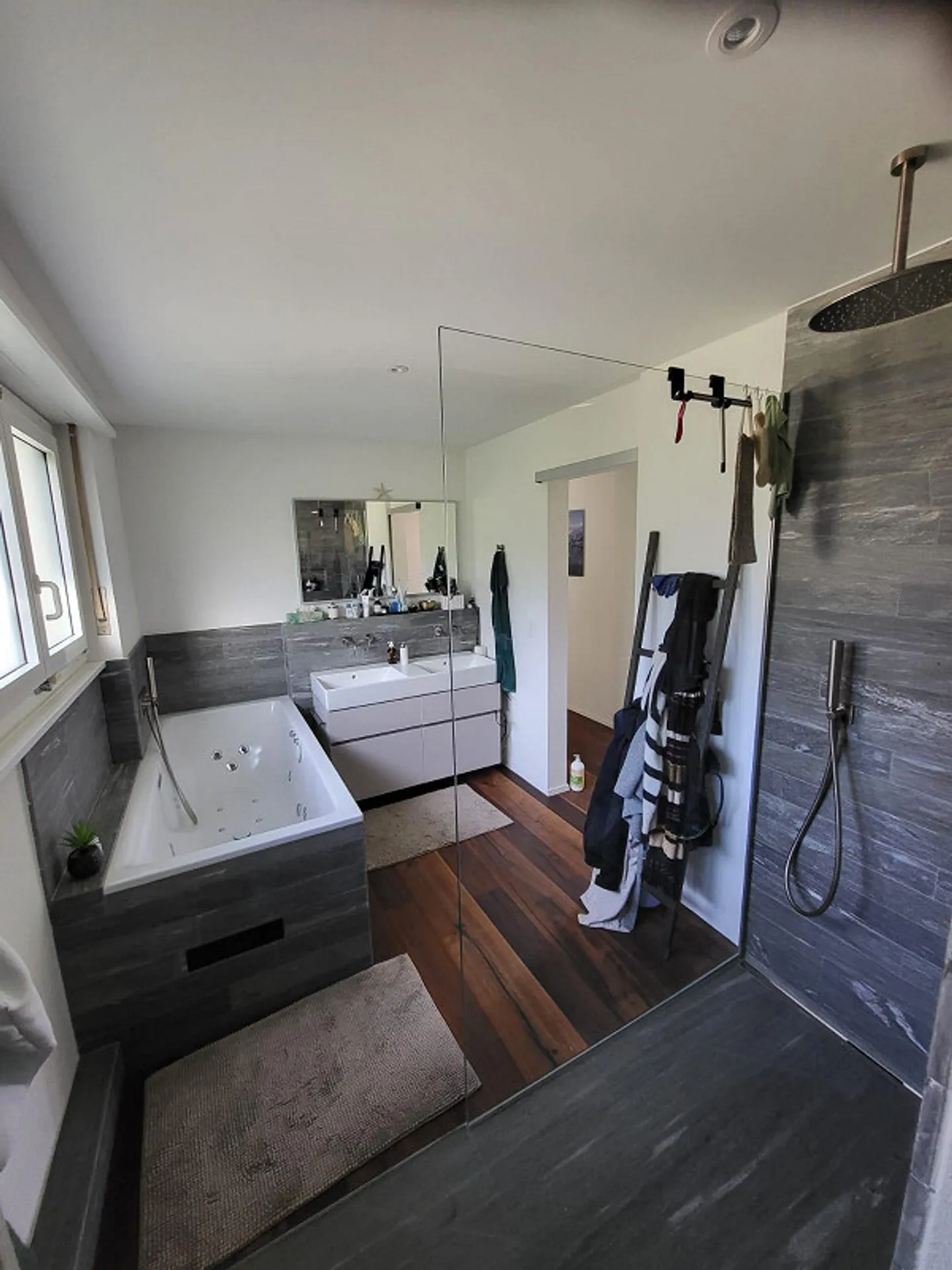 Vivere con la sensazione di una casa in una posizione tranquilla - Foto 7 di 16