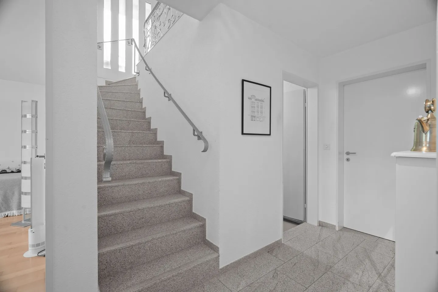 Detached single-family house with pool in Adliswil - Photo 11 of 13