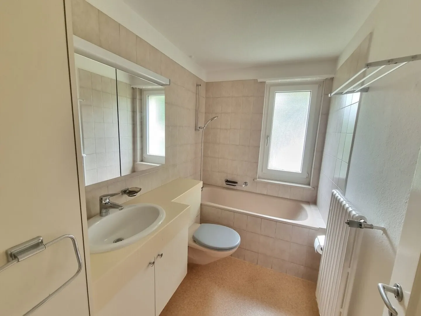Geräumige Wohnung mit Garten - Foto 3 von 8