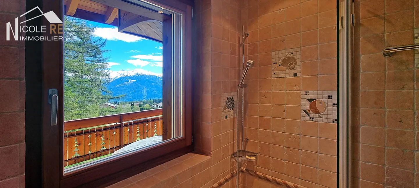 «Luxuriöses Wohnen auf dem Golfplatz mit Blick auf die Alpen zum Sterben schön!» - Foto 22 von 28