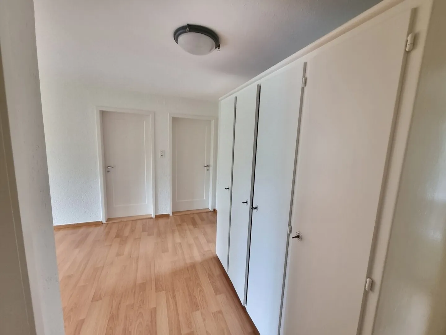 Geräumige Wohnung mit Garten - Foto 4 von 8