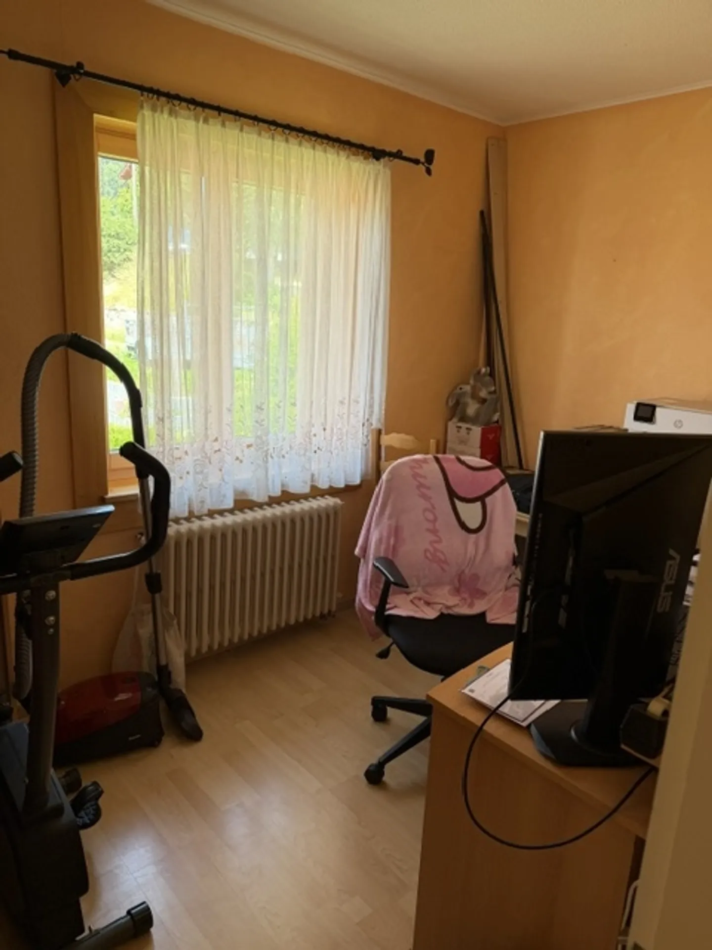 4.5 Room House - Photo 10 of 14