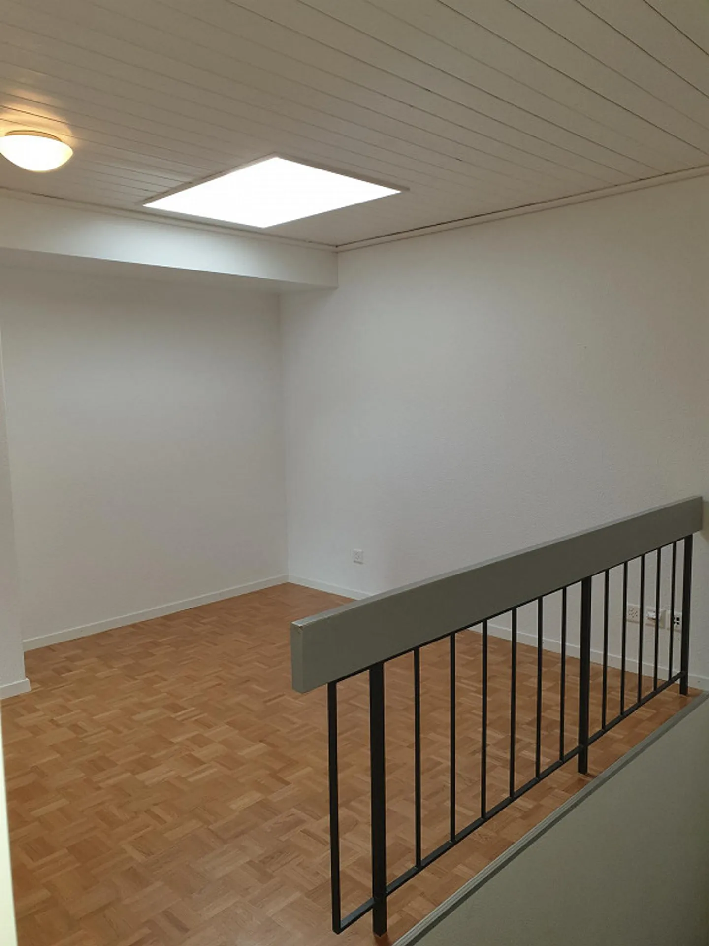 Appartement 4,5 pièces avec très grande terrasse ensoleillée - Photo 7 sur 8