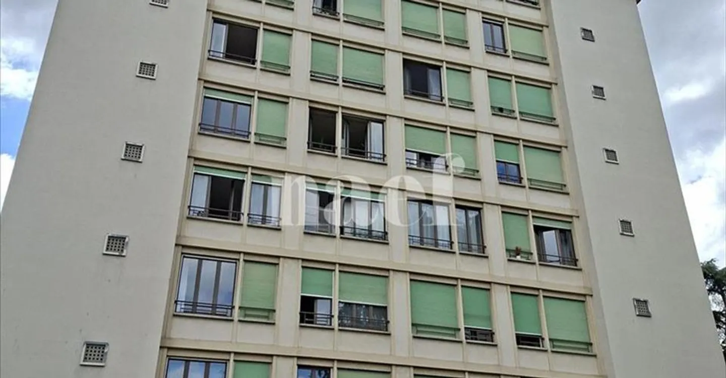 Mischgenutztes Gebäude mieten - Foto 2 von 4