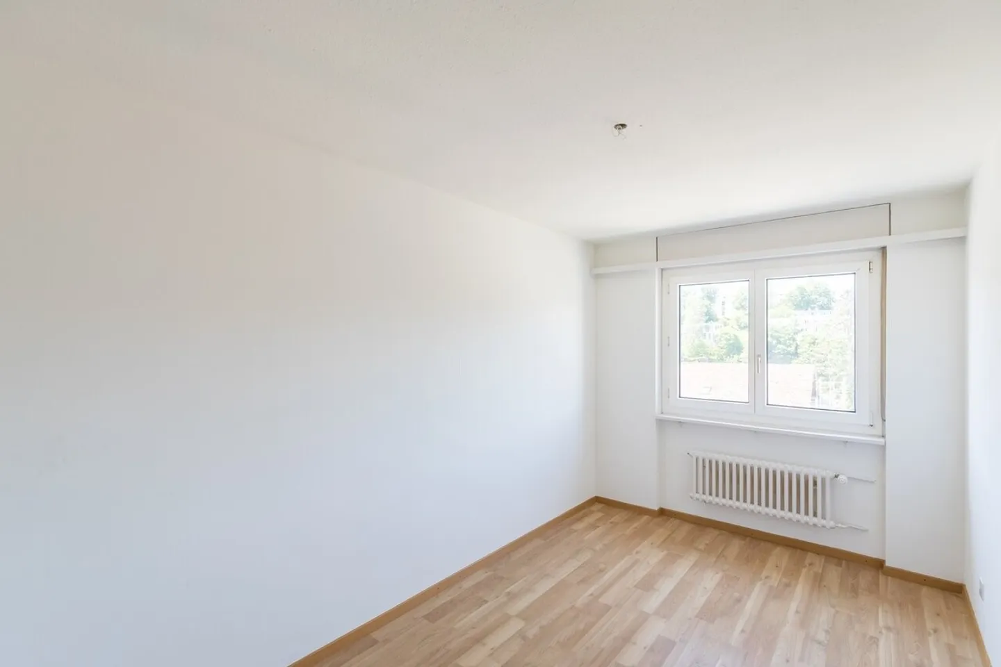 Apartment for rent - Photo 4 of 8