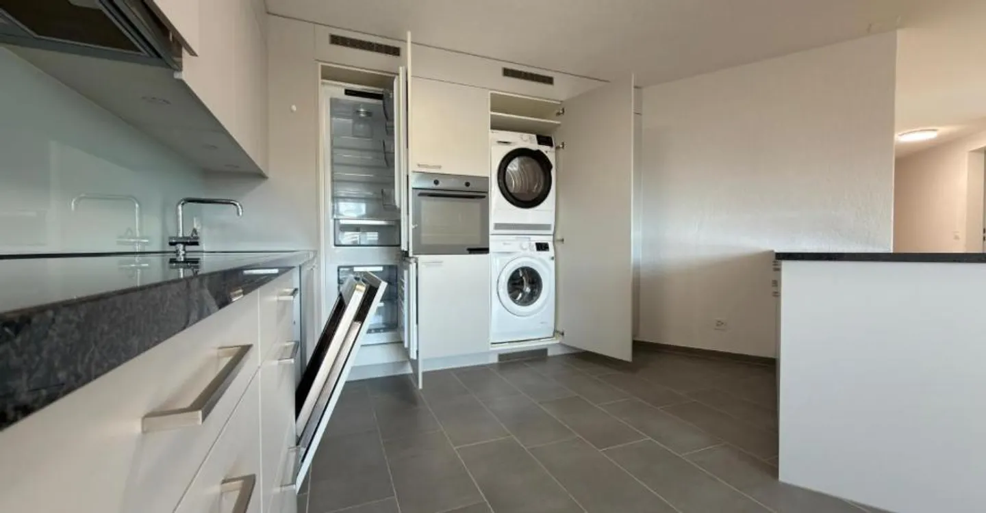 Modern 4.5-room apartment - Superb 4.5 rooms modern - Photo 3 of 10