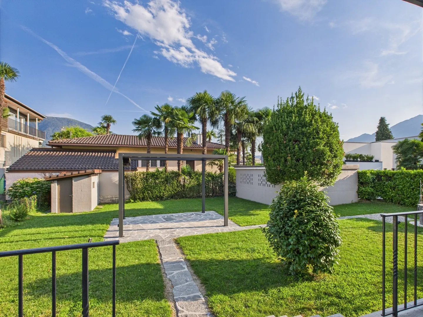 Luxury Duplex in Ascona - Photo 11 of 12