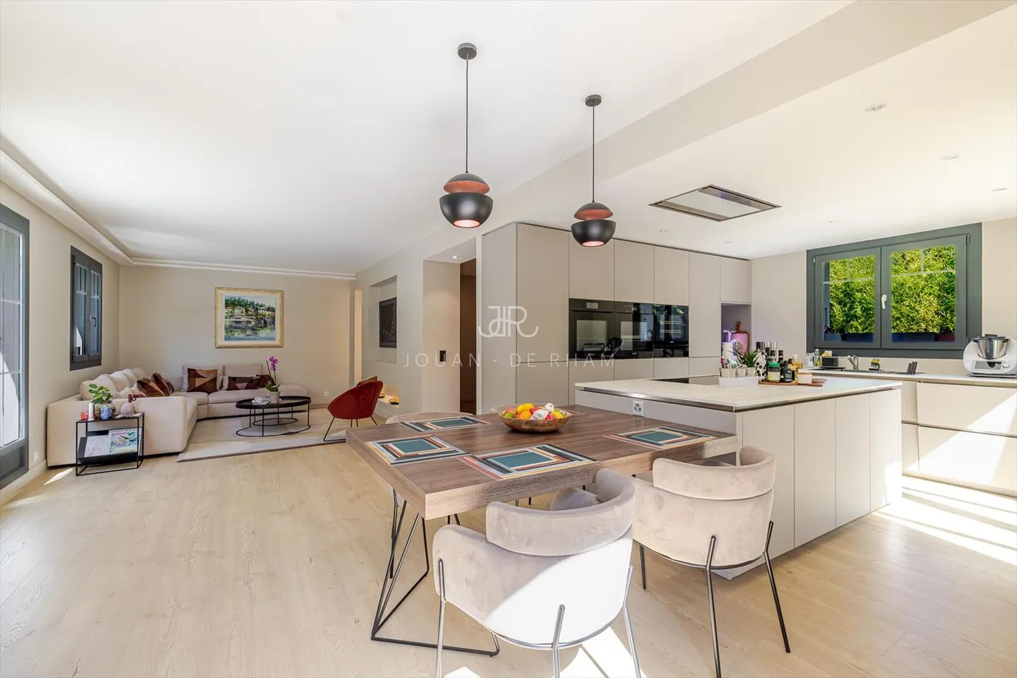 Exclusive: Charming house in the heart of the village in Vésenaz - Photo 4 of 10