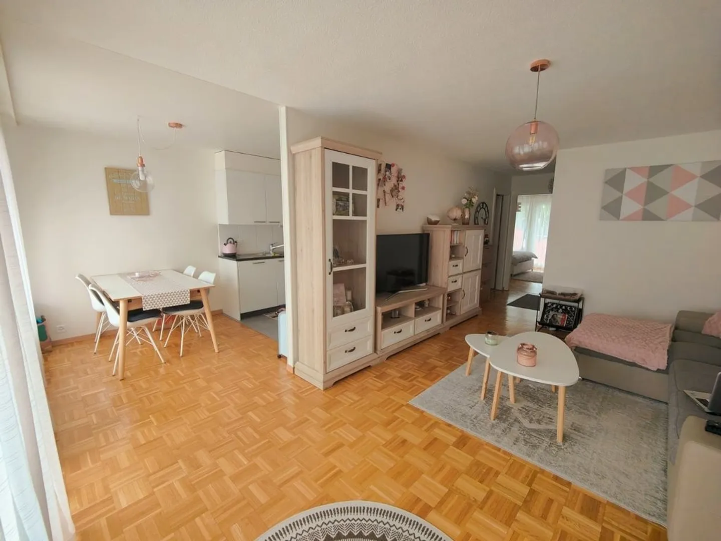 Da afferrare, appartamento ristrutturato di 2,5 stanze al 1° piano con 2 balconi! - Foto 2 di 6