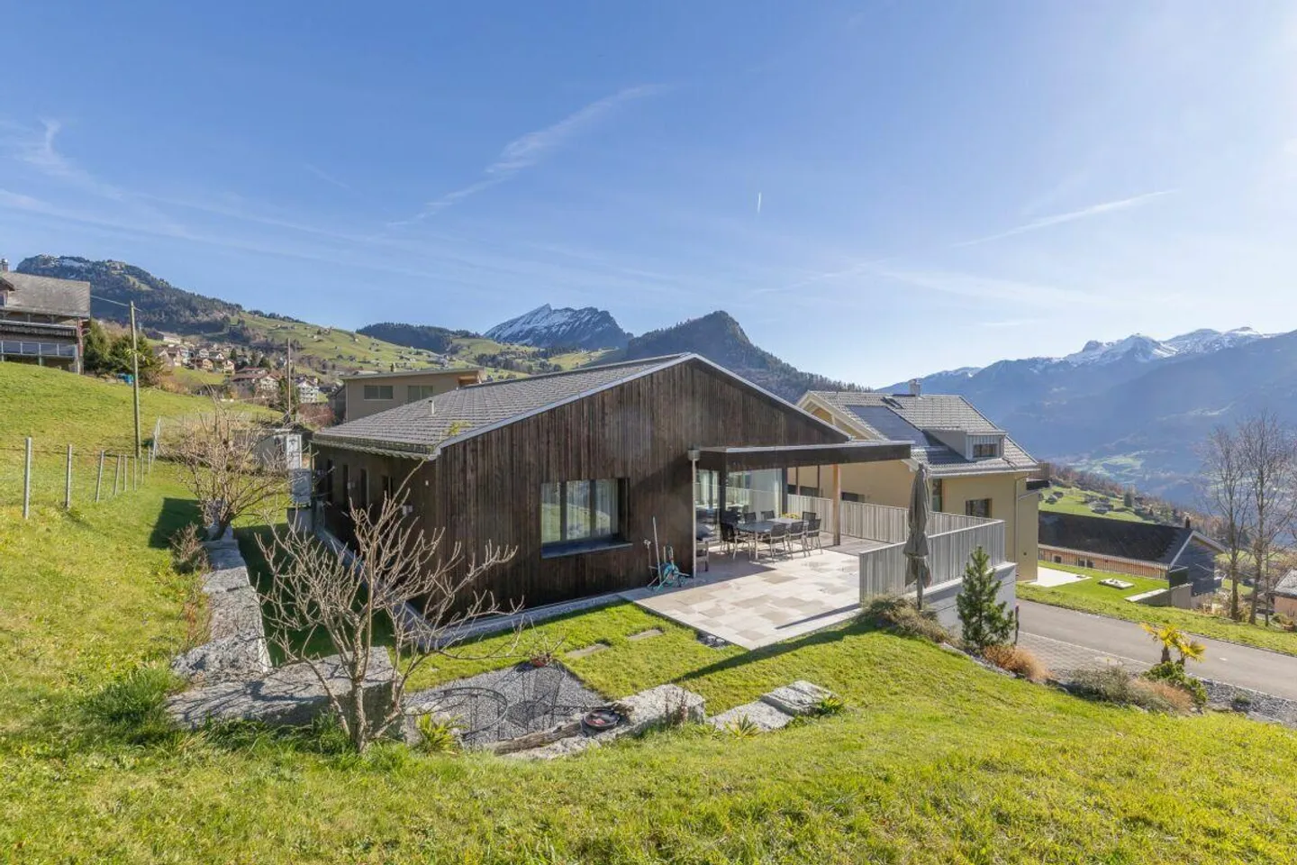 5.5-Room Single-Family Home in a Dreamlike Mountain Setting - Photo 13 of 13