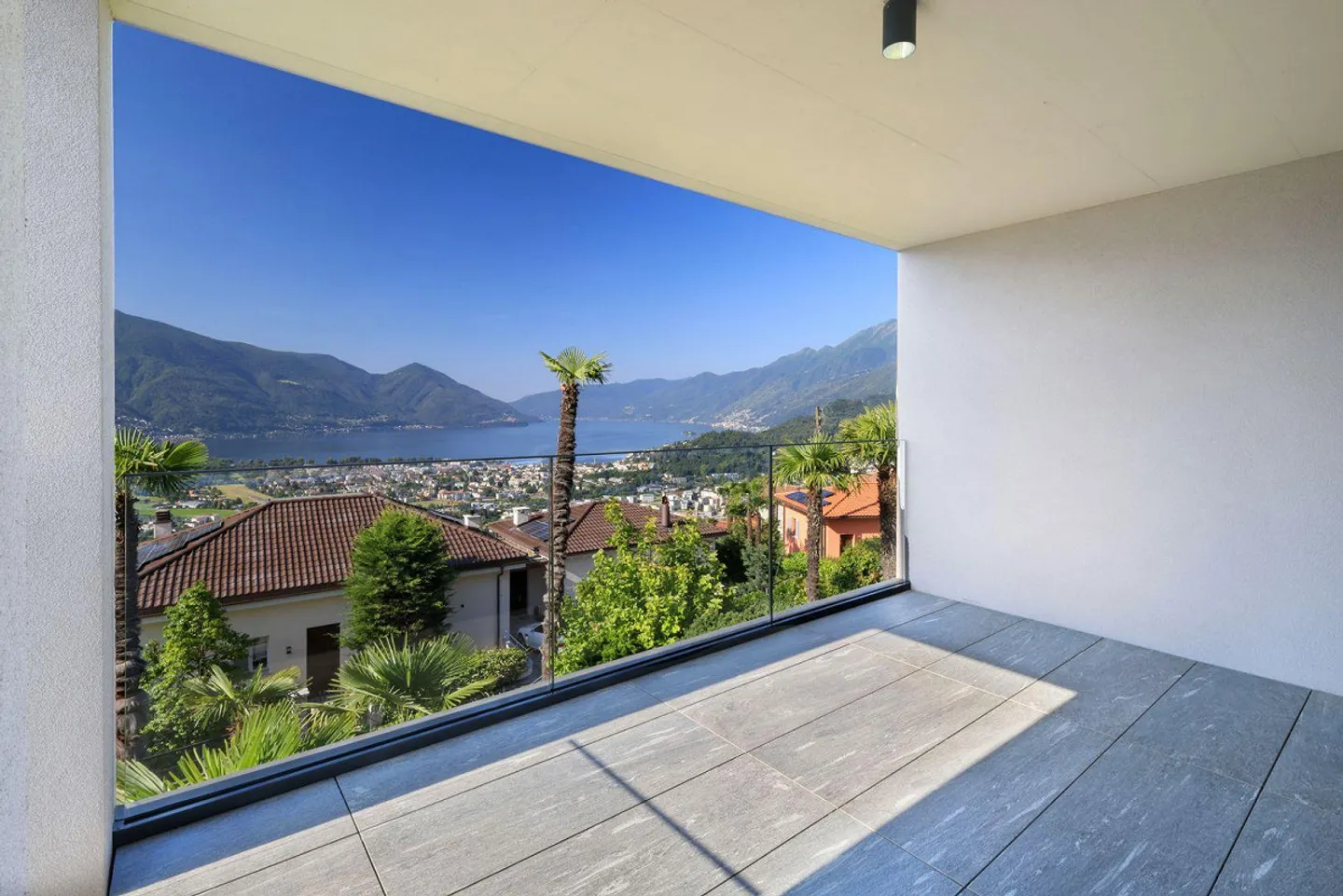 Elegante Wohnung mit Terrasse - Foto 3 von 25