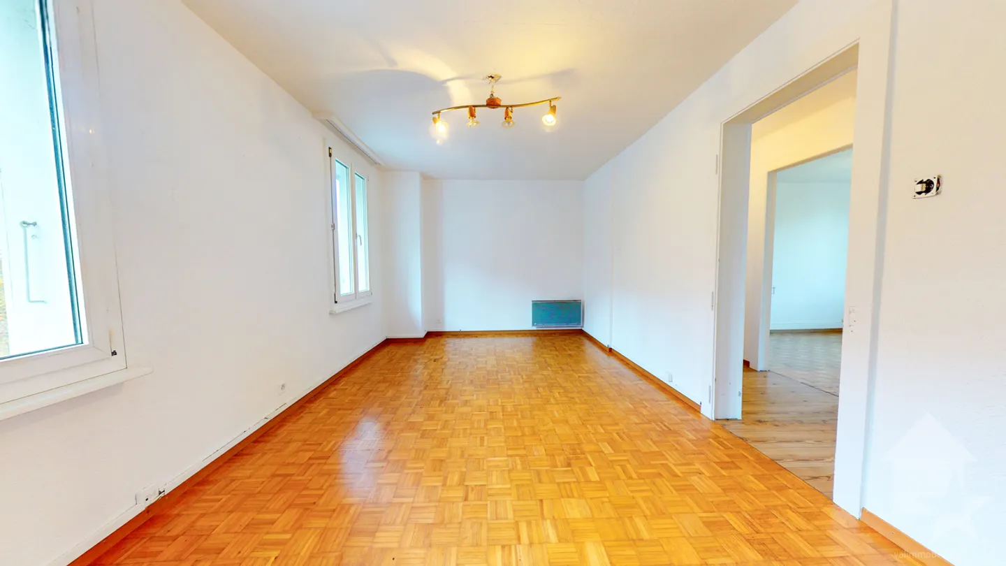 Appartements 3,5 pièces jusqu'à 5,66 % de rendement au coeur de Saxon - Photo 1 sur 8