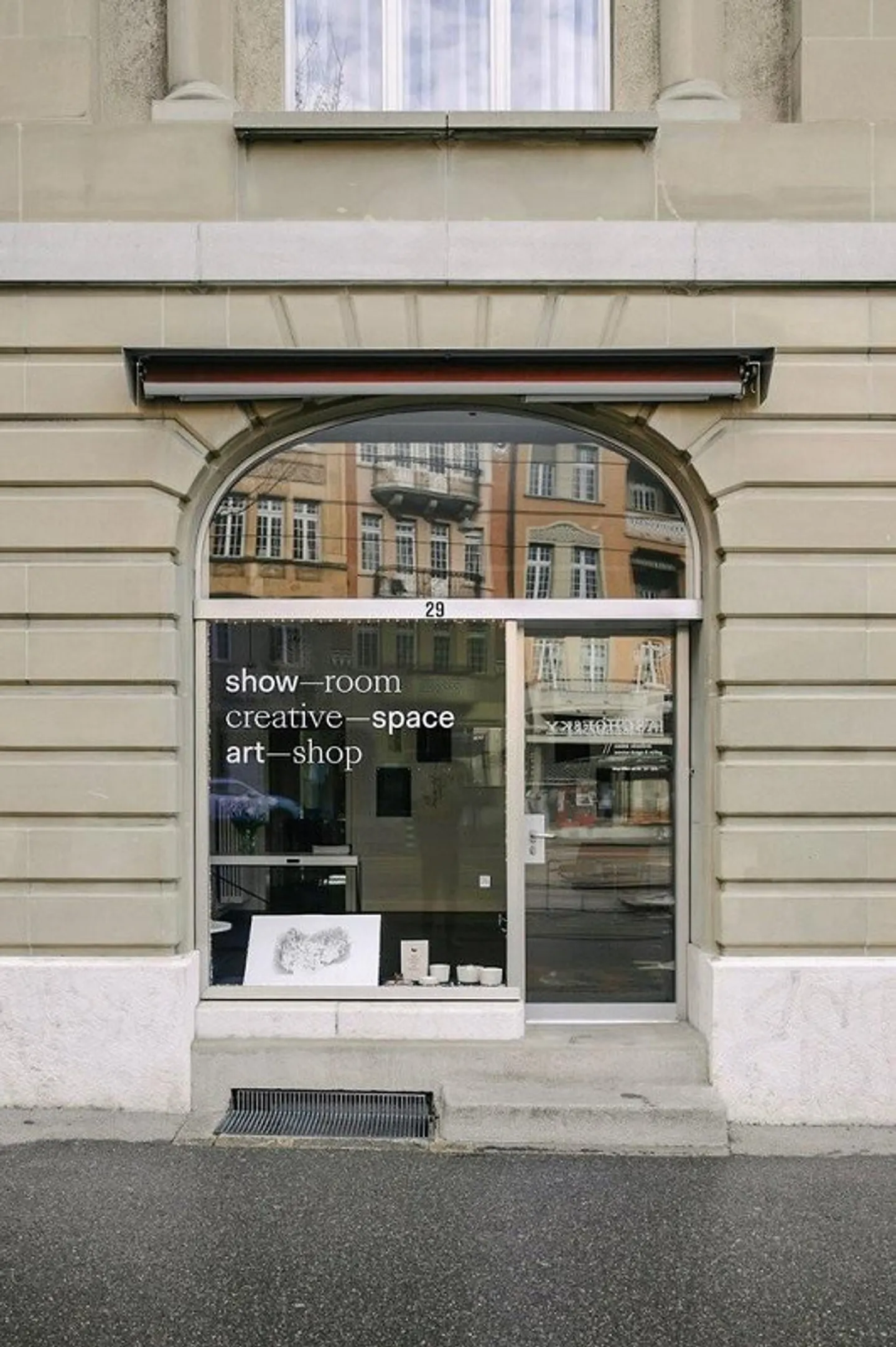 Visibilità garantita - Spazio commerciale in posizione centrale! - Foto 1 di 7