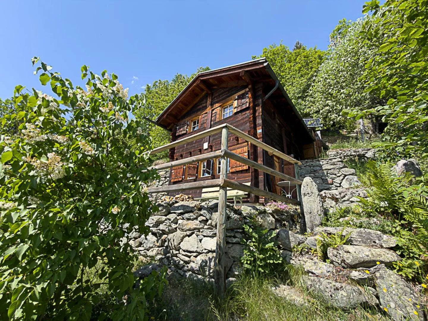 Chalet Charmant à Sarreyer - Photo 1 sur 12