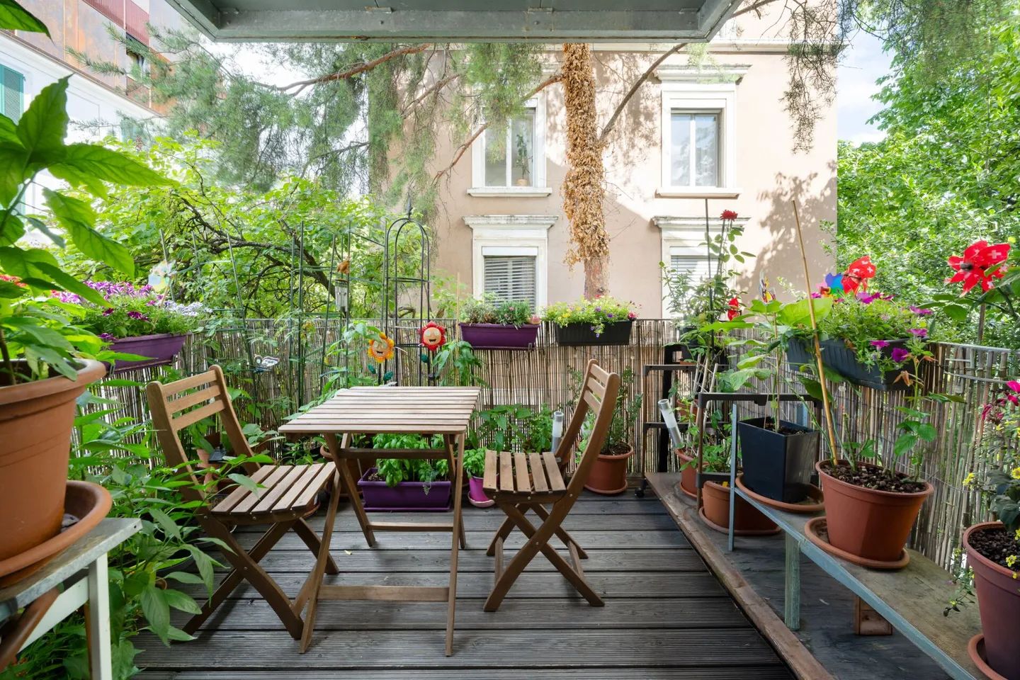 City Apartment in Zurich District 4 - Photo 6 of 12