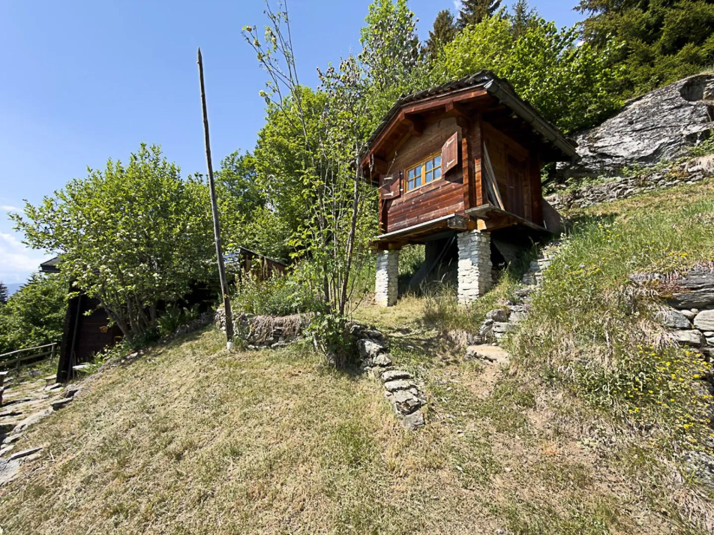 Chalet Charmant à Sarreyer - Photo 9 sur 12