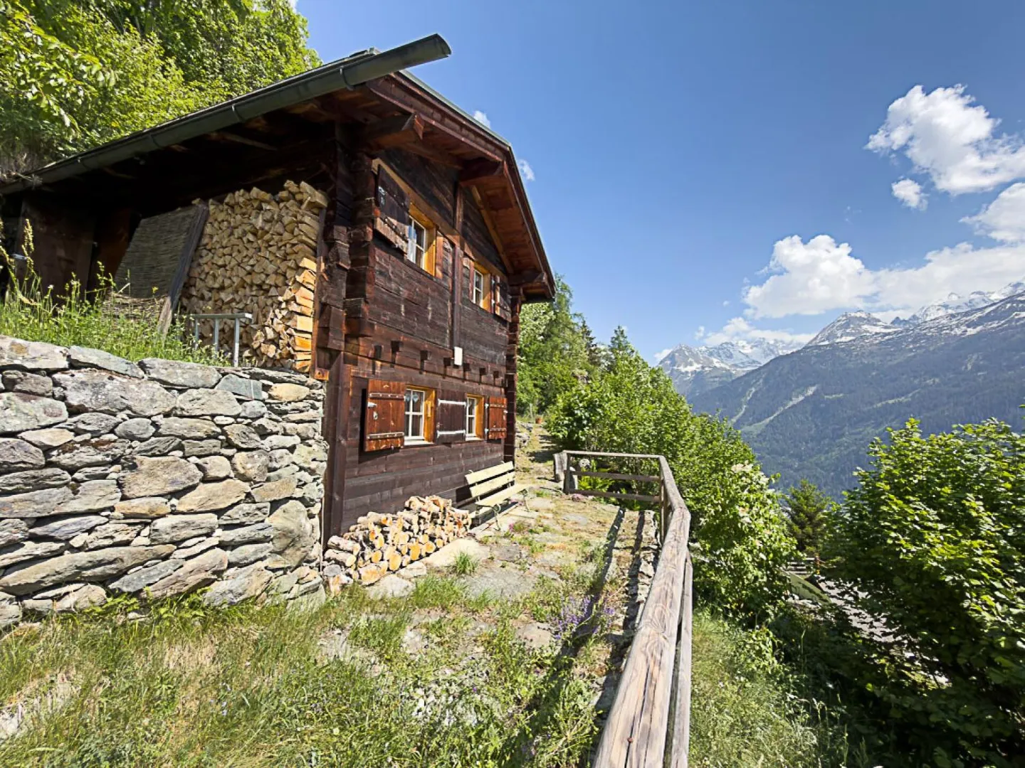 Chalet Charmant à Sarreyer - Photo 11 sur 12