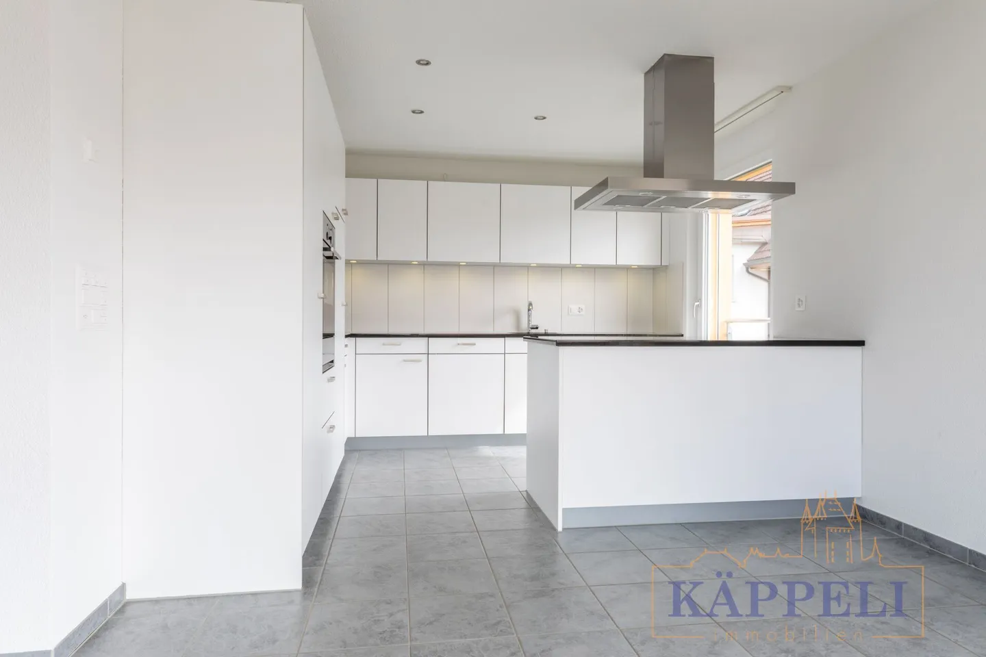 Appartamento moderno di 4,5 stanze con vista - Foto 3 di 11