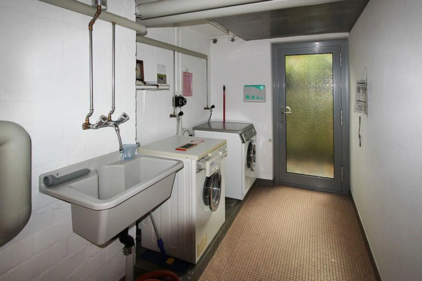 Ideale 3.5 Zimmer-Wohnung mit Ausbaupotential - Balkon und eigene Garagenbox - Foto 16 von 18